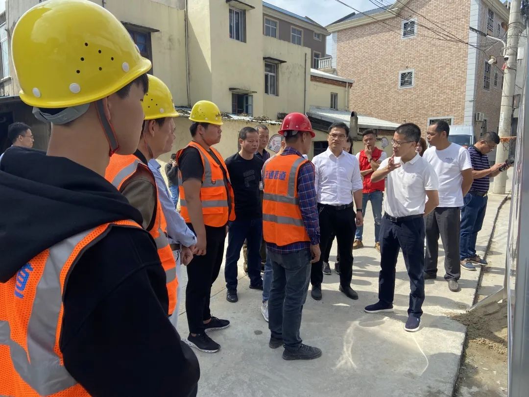 福清市副市长林鹤志莅临镜洋镇红星村城乡供水一体化工程调研考察