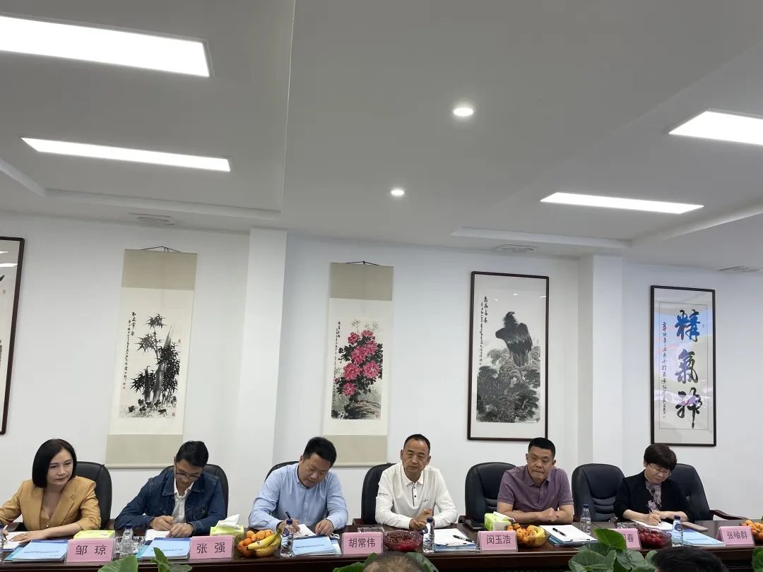 乐鱼页面在线登录资讯 | 湖北省仙桃市领导一行到乐鱼页面在线登录视察指导