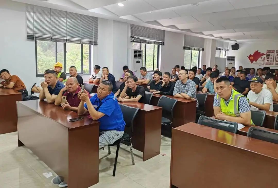 乐鱼页面在线登录资讯 | 强化岗位练兵，提升技能水平 ——南安水务公司开展管道安装工艺培训会