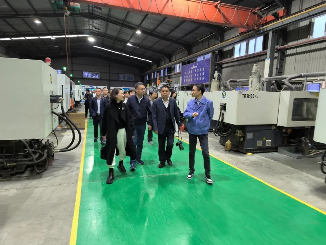 乐鱼页面在线登录资讯 | 湖北黄冈市委组织部领导莅临乐鱼页面在线登录参观交流！